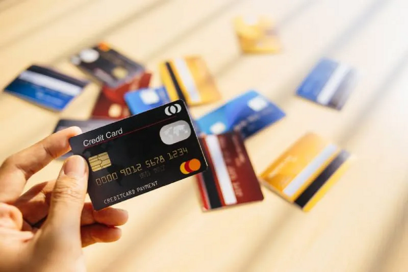 Hạn mức tín dụng được xác định dựa trên khả năng tài chính, lịch sử tín dụng và thu nhập