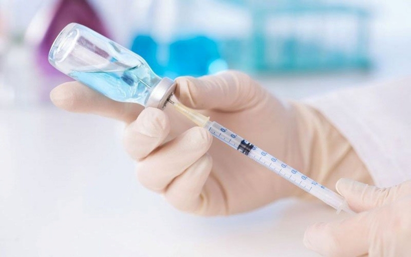 Để phòng viêm não Nhật Bản, trẻ cần được tiêm mũi 1 khi được 12 tháng tuổi; mũi hai sau mũi một 1-2 tuần; mũi ba cách mũi hai một năm. Ảnh minh họa
