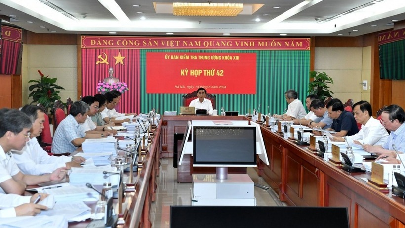 Kỳ họp thứ 42 của Ủy ban Kiểm tra Trung ương