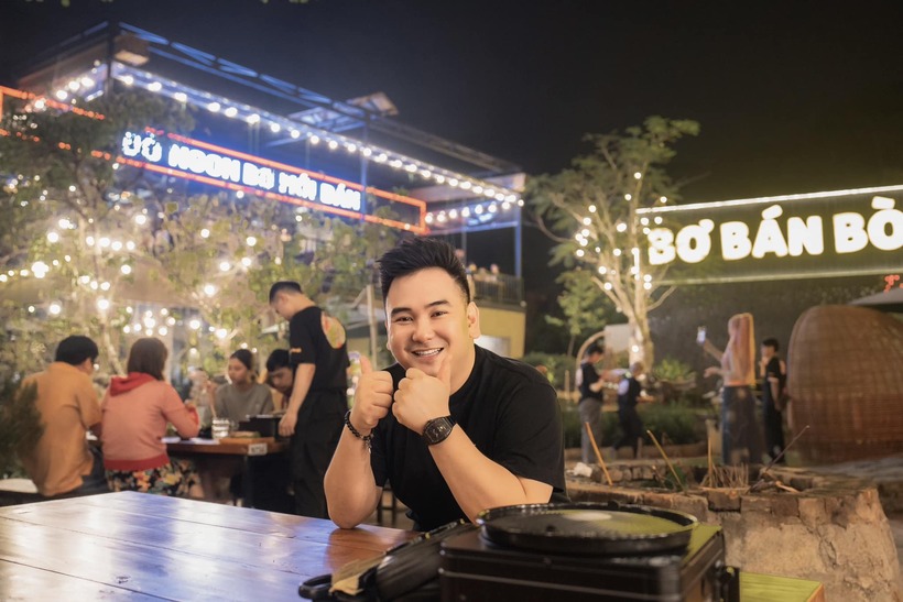Xemesis tên thật là Nghiêm Anh Hiếu là một streamer và doanh nhân thành đạt. Ảnh: FBNV.