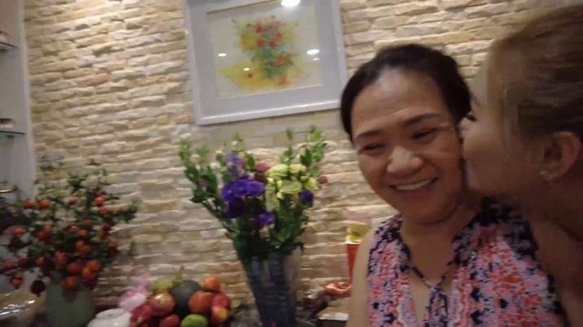 Xoài Non cũng vô cùng yêu quý mẹ chồng.
