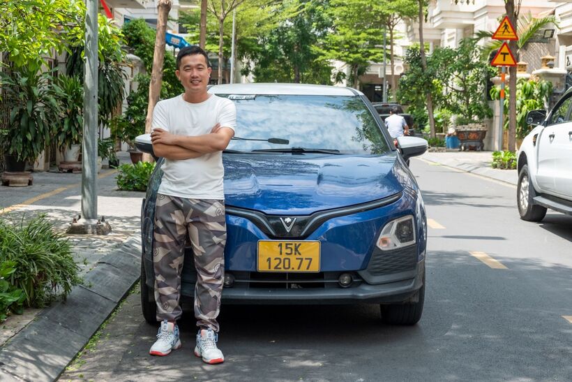 Anh Lương Văn Tứ (TP.HCM) chọn mua VF 5 Plus vì chi phí tiết kiệm.