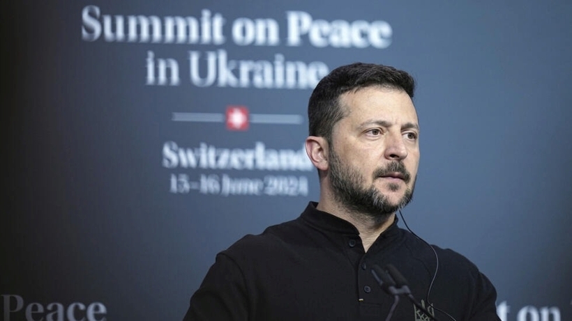 Tổng thống Ukraine Volodymyr Zelensky tại hội nghị thượng đỉnh về hòa bình Ukraine ở Thụy Sĩ ngày 15/6. Ảnh: France 24