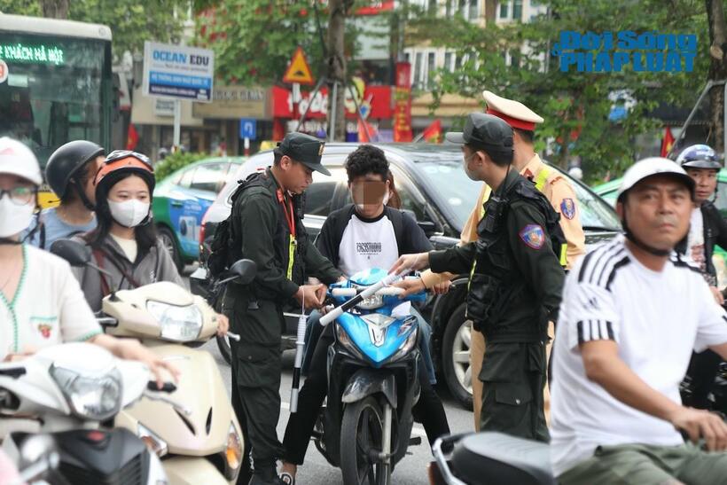 Một trường hợp vi phạm giao thông bị tổ công tác đặc biệt xử lý