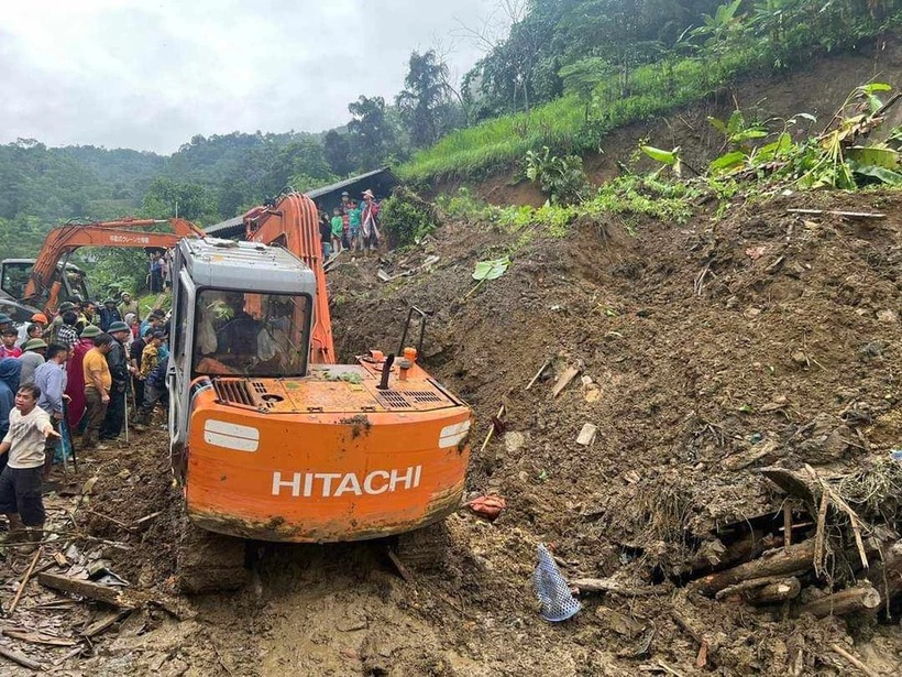 Hiện trường vụ sạt lở. Ảnh: Giao Thông