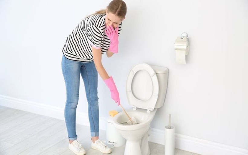 Để duy trì hiệu quả làm sạch tối ưu, bạn nên kiểm tra và thay thế "túi" khẩu trang thường xuyên khi xà phòng và kem đánh răng bên trong đã hết. Ảnh minh họa