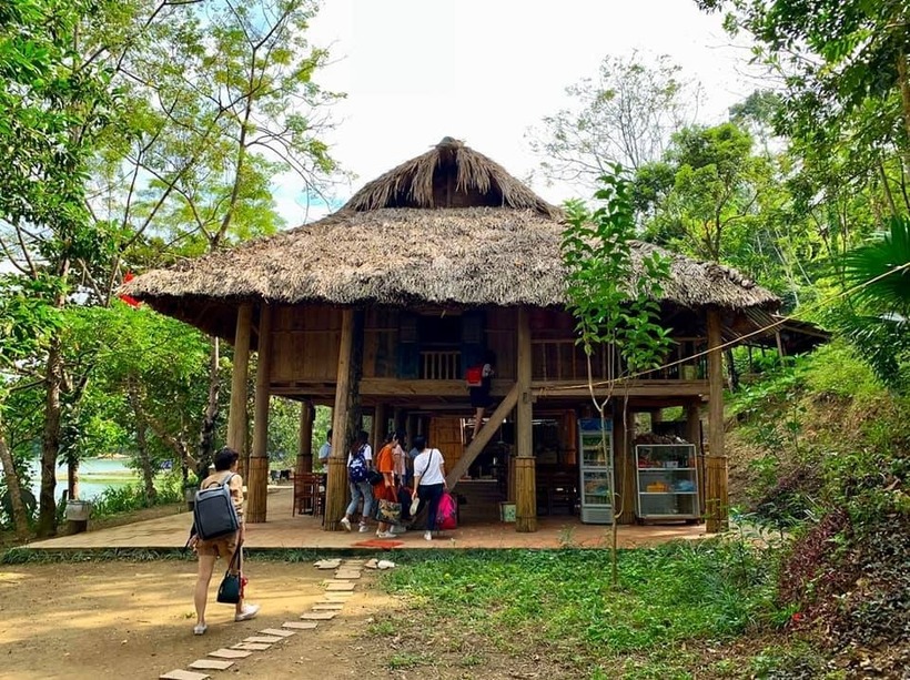 Bản Ngòi Hoa