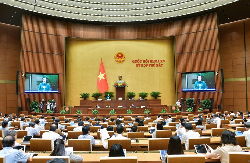 Quang cảnh phiên họp.