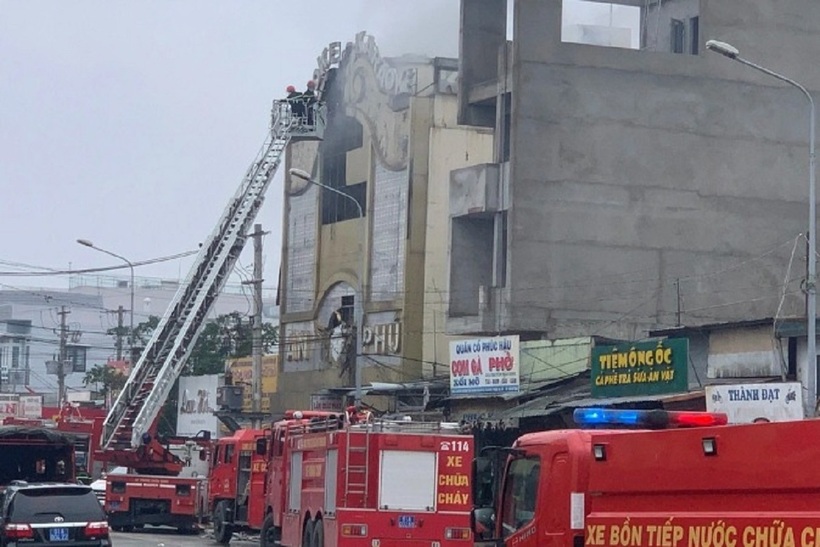 Hiện trường vụ cháy quán Karaoke An Phú. Ảnh: Sức khỏe & Đời sống