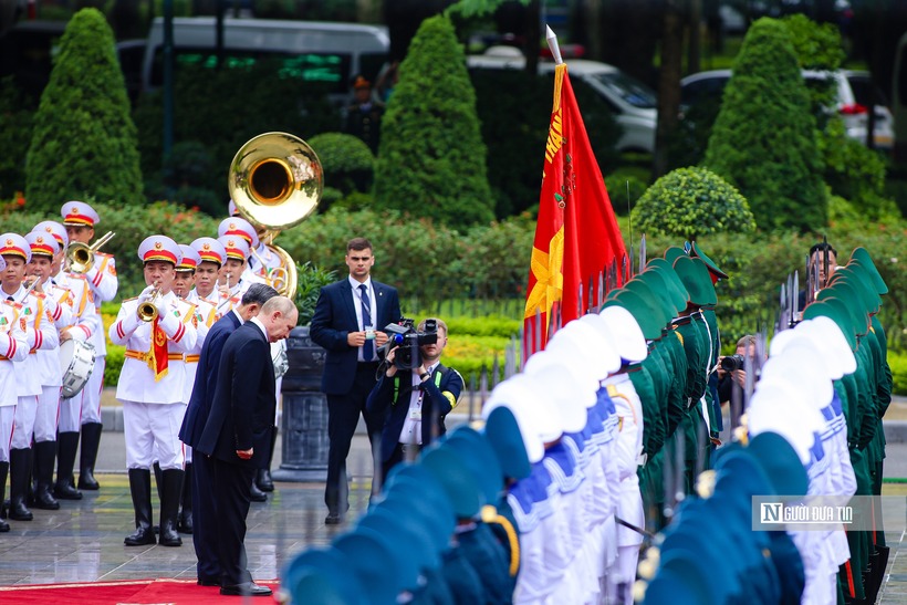 21 loạt đại bác vang lên trong lễ đón cấp Nhà nước Tổng thống Putin - 9
