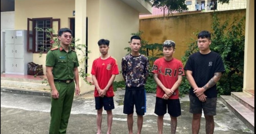 Nhóm đối tượng tại cơ quan công an. (Ảnh: Công an tỉnh Lạng Sơn)