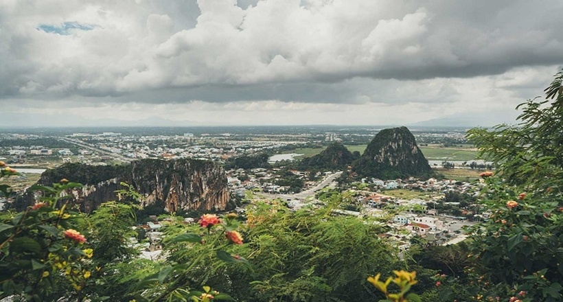 Ngũ Hành Sơn Đà Nẵng bao gồm 5 ngọn núi linh thiêng.