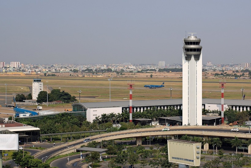 Đài kiểm soát không lưu tại Cảng hàng không Quốc tế Tân Sơn Nhất. Ảnh: Giao thông