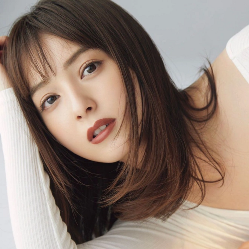 Cận cảnh nhan sắc xinh đẹp của Nozomi Sasaki