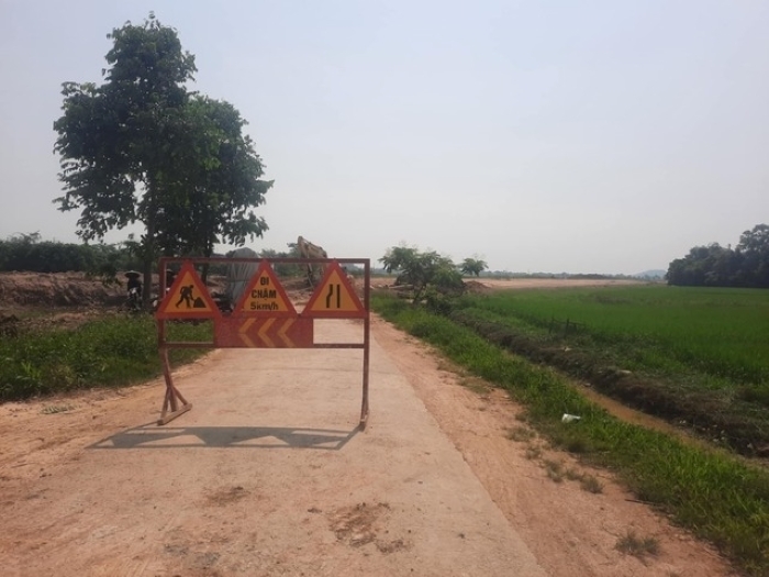 Một đoạn dự án cao tốc Bắc-Nam qua địa phận huyện Can Lộc, tỉnh Hà Tĩnh. Ảnh: Người lao động