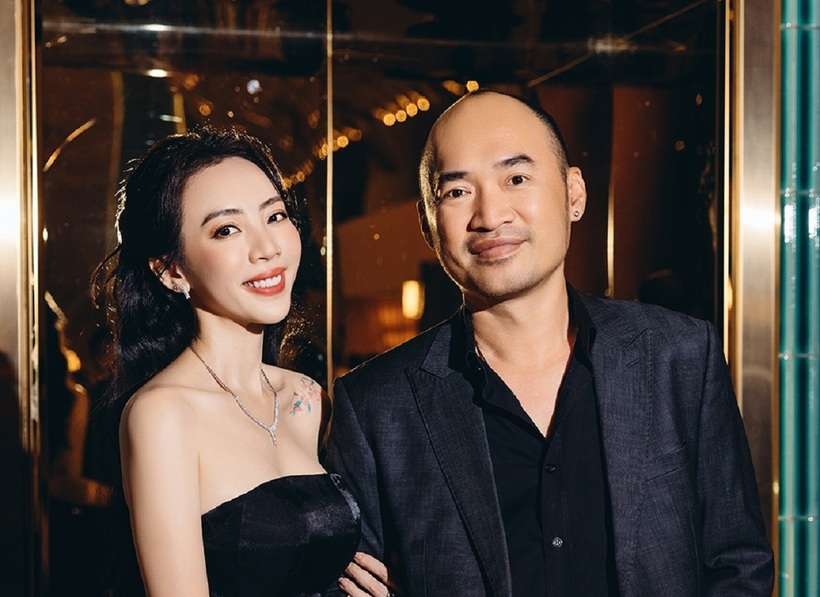 Tiến Luật bên bà xã Thu Trang