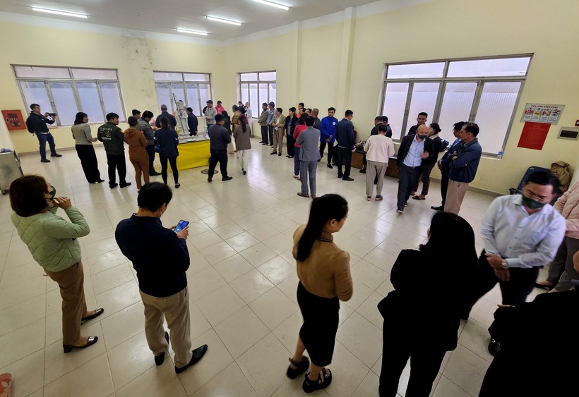 Thi thể được đưa về quàn tại Nhà Tang lễ Bệnh viện Đa khoa tỉnh Lâm Đồng trước khi được đưa về quê an táng.