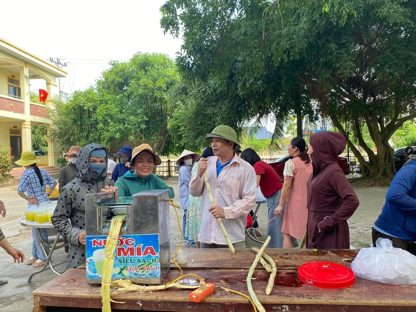 Nguyên liệu được các thầy cô chọn lọc kỹ và làm sạch sẽ trong từng khâu chế biến.