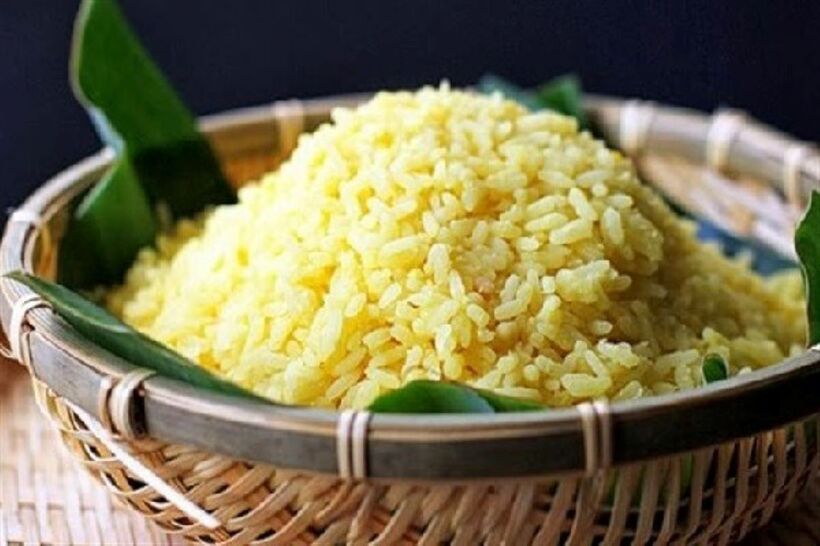 Xôi đỗ xanh không chỉ là món ăn thơm ngon, bổ dưỡng mà còn mang ý nghĩa may mắn, tượng trưng cho sự đỗ đạt.