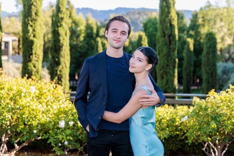 Ái nữ nhà tỷ phú khoe khoảnh khắc "ngôn tình" mới với bạn trai