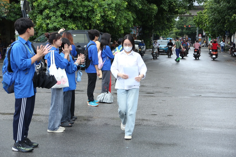 Đáp án đề thi môn KHTN Vật lý Hóa học Sinh học mã đề 207 208 209 tốt nghiệp THPT 2024 chính xác nhất - 1