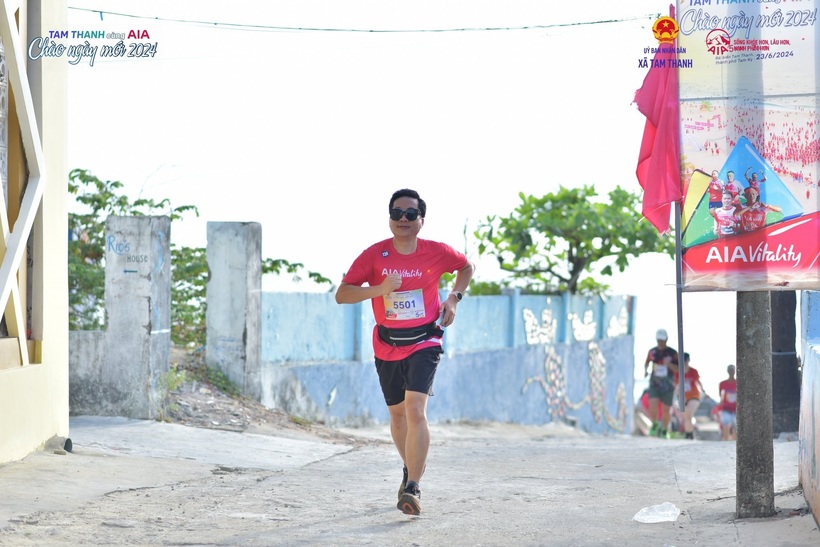 Hơn 1000 VĐV tham gia Giải chạy việt dã “Tam Thanh cùng AIA chào ngày mới 2024” - 5
