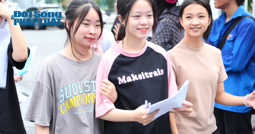 Đề thi Ngữ Văn dễ thở giúp các thí sinh tự tin bước vào môn thi Toán.
