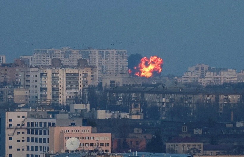Ukraine tố Nga tập kích bằng 29 UAV, tên lửa. Ảnh: Reuters