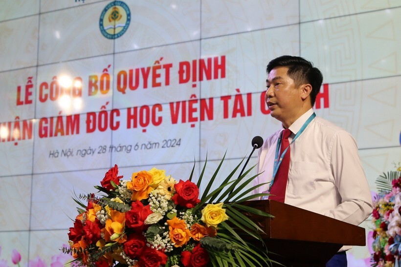 PGS.TS Nguyễn Đào Tùng phát biểu tại buổi lễ.