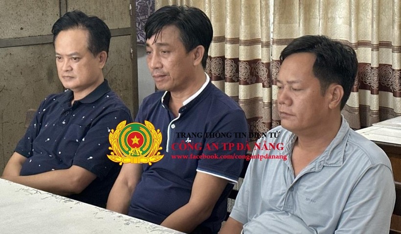 Các đối tượng Hoàng Khánh, Dương Thỏa và Bùi Văn Tuấn có hành vi “Tổ chức đánh bạc” và “Đánh bạc”. Ảnh: Công an TP.Đà Nẵng