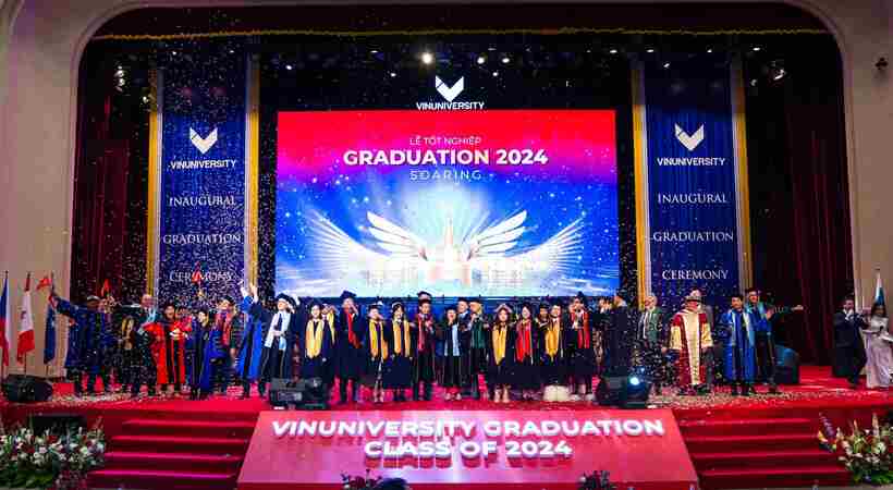 Thành tích xuất sắc của các tân khoa khóa đầu tiên khẳng định thực lực đào tạo hàn lâm của VinUni trên con đường trở thành trường Đại học tinh hoa, đẳng cấp của Việt Nam.