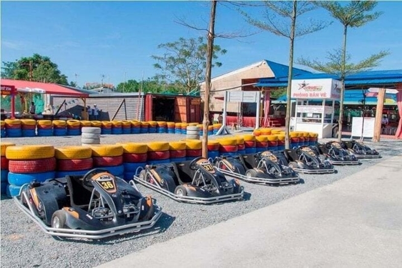 Nếu yêu thích trải nghiệm và ưa thích những chương trình đua xe, đam mê tốc độ thì hãy đến với đường đua ở Hello Park. Ảnh minh họa: VTC News