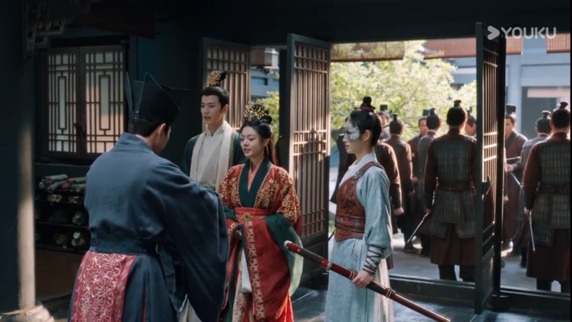 Lý Dung dẫn người đến Hình bộ để lấy hồ sơ vụ án Tần gia nhưng bị gây khó dễ.