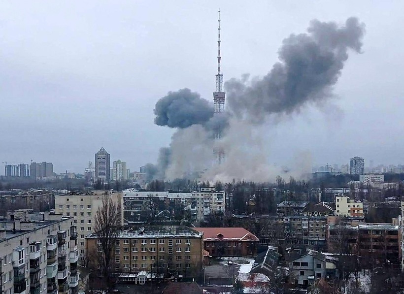 Ukraine cho rằng quân đội Nga đang thay đổi chiến thuật tấn công Kiev. Ảnh: Reuters