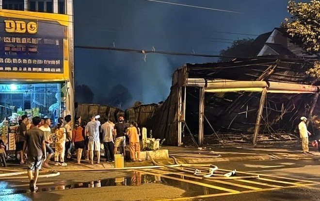 Cơ sở hoang tàn sau vụ cháy. (Ảnh: Tri thức trực tuyến)