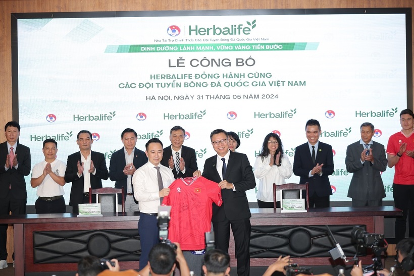 VnExpress Marathon Quy Nhơn 2024 - Herbalife người bạn đồng hành thủy chung vì sức khỏe cộng đồng - 5