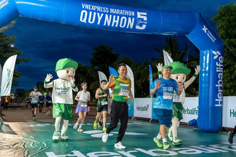 VnExpress Marathon Quy Nhơn 2024 - Herbalife người bạn đồng hành thủy chung vì sức khỏe cộng đồng - 6
