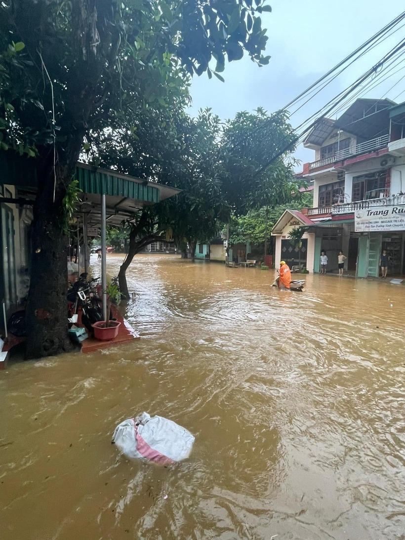 Người đi đường bị chết máy trên đường Trần Phú, TP.Hà Giang