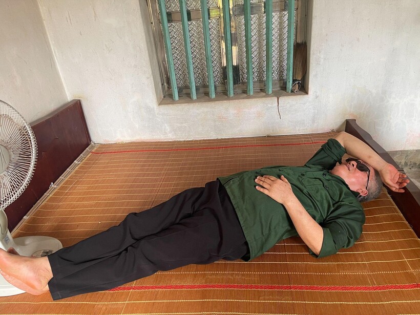 Đau ngực, khó thở, mơ ác mộng, mồ hôi đầm đìa là những triệu chứng tim mạch của chú Nhật