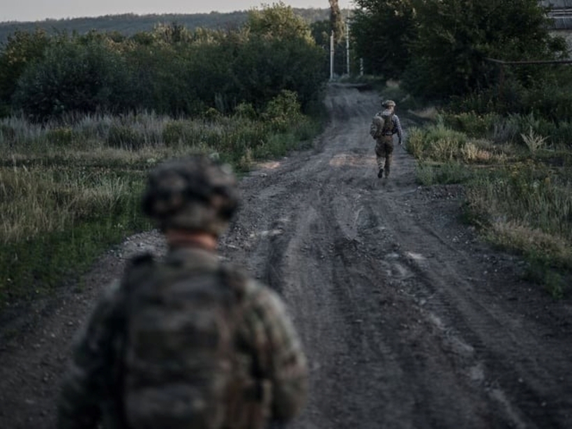 Ukraine quyết định rút lui về các tuyến được bảo vệ tốt hơn. Ảnh: Kyiv Independent