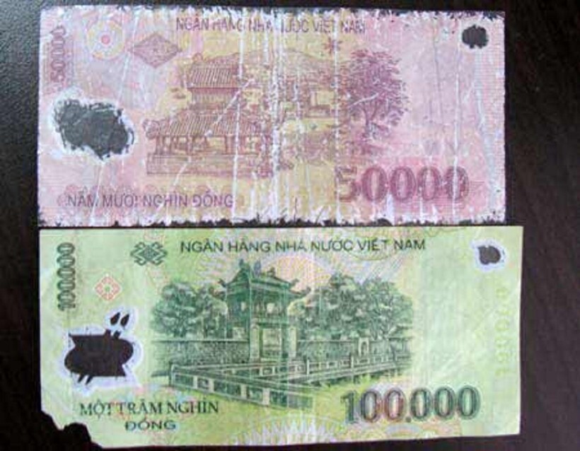 Đổi tiền rách ở đâu, có bị mất phí đổi hay không?