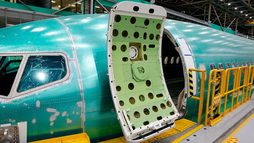 Một chiếc Boeing 737 MAX được lắp ráp tại nhà máy ở Renton, Washington, Mỹ. Ảnh: Reuters.