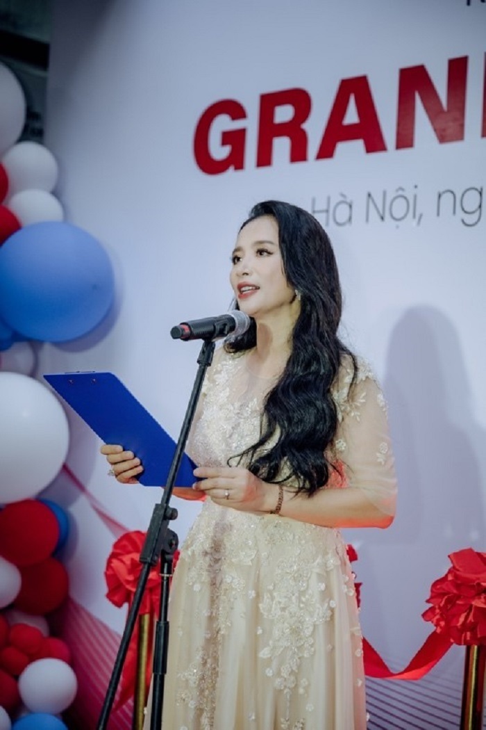 CEO Hoàng Thanh phát biểu khai trương nhà hàng CaliFood Restaurant&Wine
