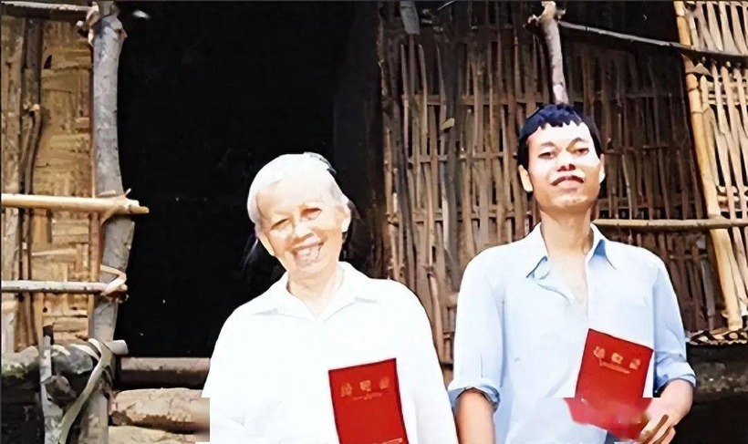 Chứng nhận kết hôn của Ngụy Quý Tường và Lam Tú Liên. Ảnh: Sohu