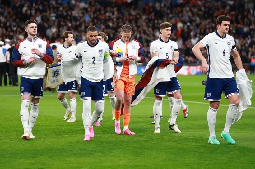 Tin không vui cho Tam Sư khi siêu máy tính dự đoán Tây Ban Nha sẽ nâng cao chiếc cúp vô địch EURO 2024. Ảnh: FFT.