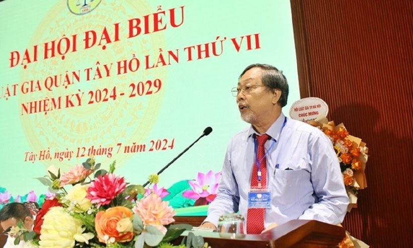 Ông Nguyễn Hồng Tuyến - Chủ tịch Hội Luật gia Tp.Hà Nội phát biểu chỉ đạo tại Đại hội.