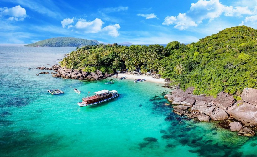 Bãi Sao là một điểm đến lý tưởng cho những ai muốn tận hưởng một kỳ nghỉ dưỡng tuyệt vời tại Phú Quốc.