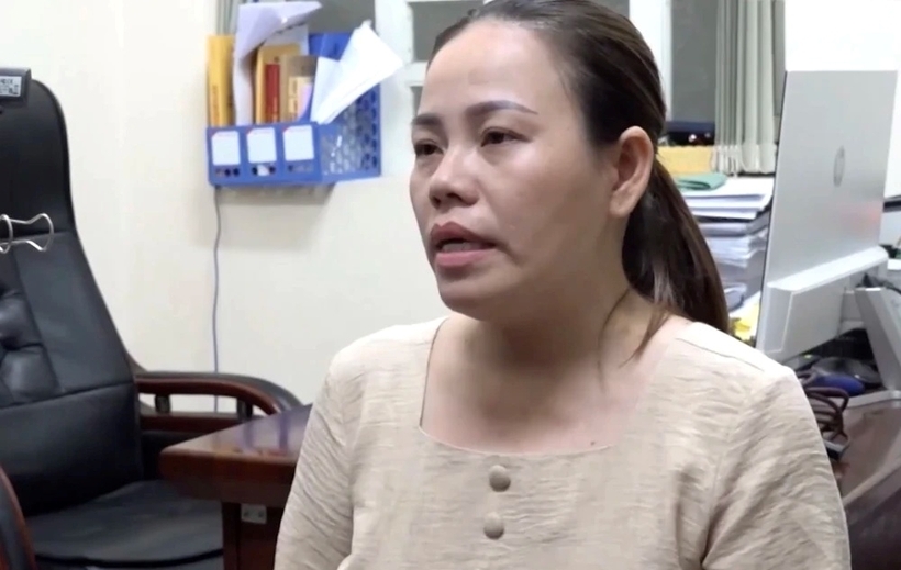 Nguyễn Thị Hồng Bích trong quá trình lấy lời khai. Ảnh: Pháp luật TP.HCM