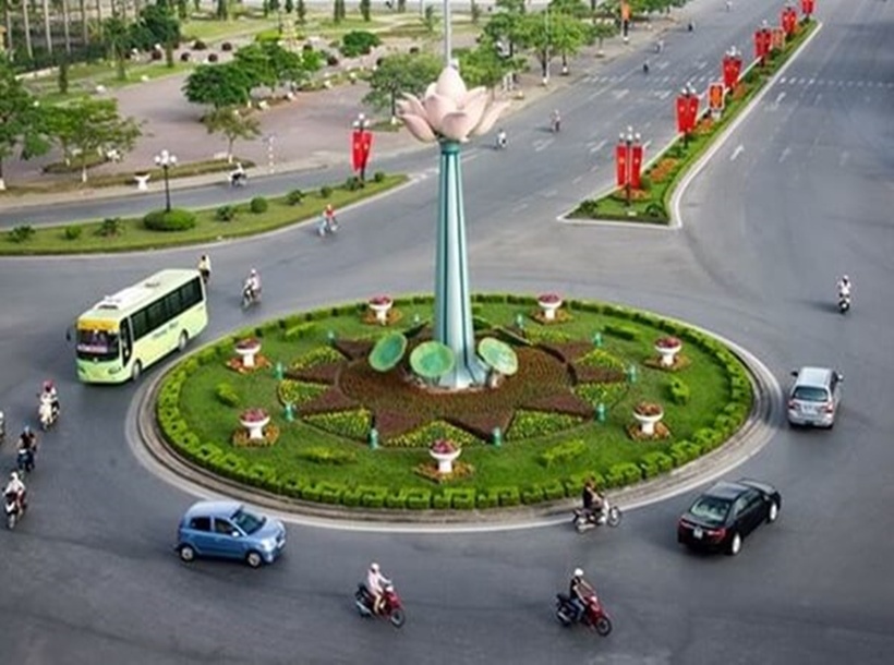 Nhường đường tại nơi đường giao nhau là một trong những điều cần nắm vững khi tham gia giao thông.