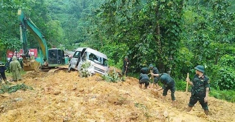 Hiện trường vụ sạt lở. Ảnh: Vietnamnet